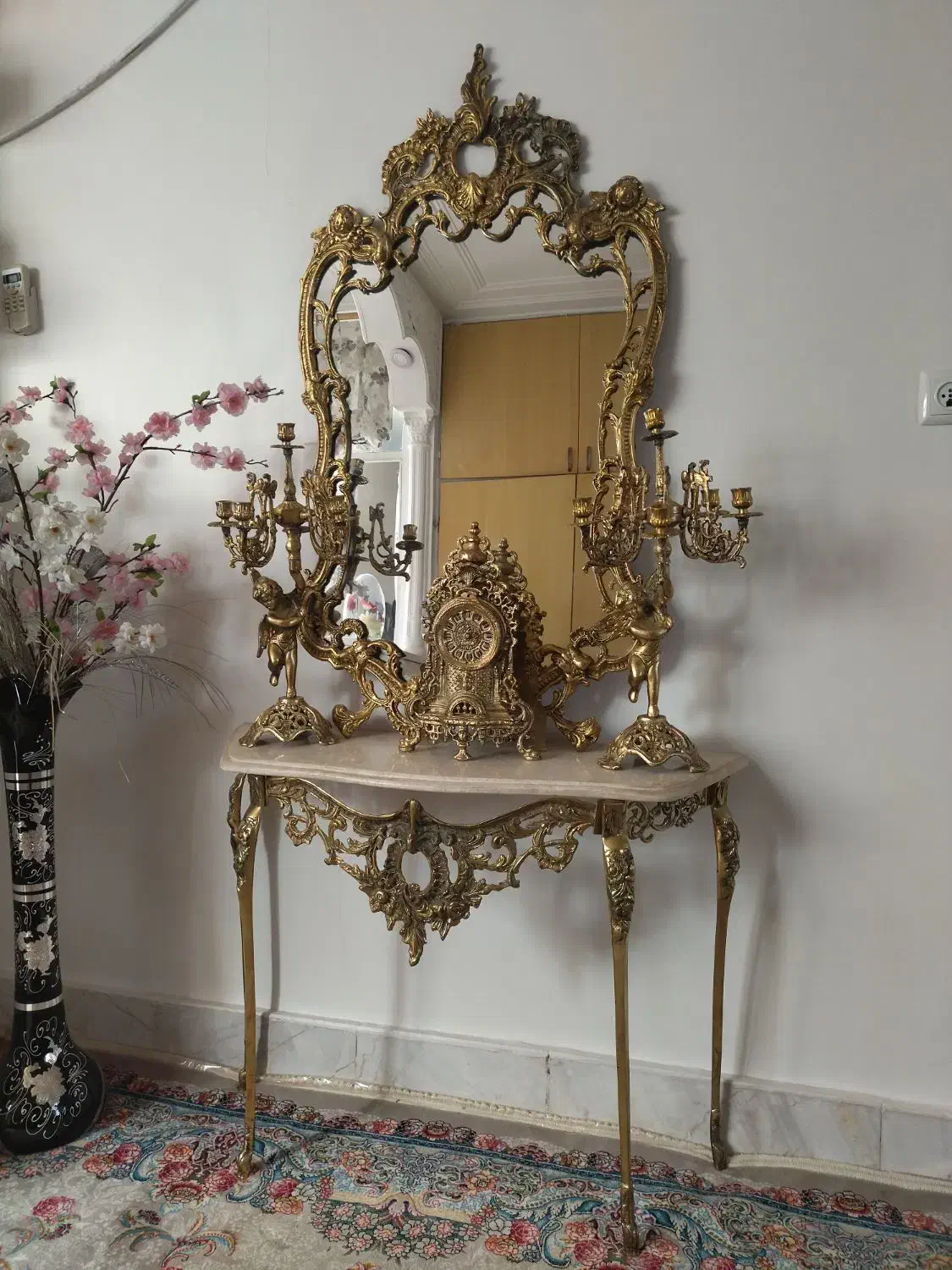 آینه وکنسول برنز|آینه|قم, نیروگاه|دیوار