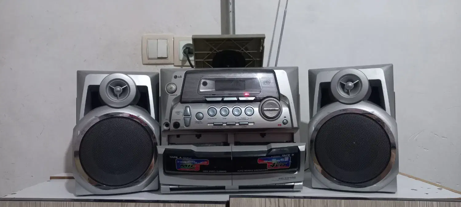 ضبط|صوتی و تصویری|ماکو, |دیوار