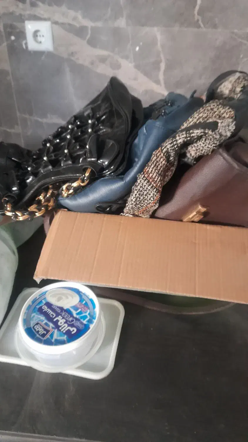 رایگان|کیف، کفش، کمربند|اصفهان, شاهد|دیوار