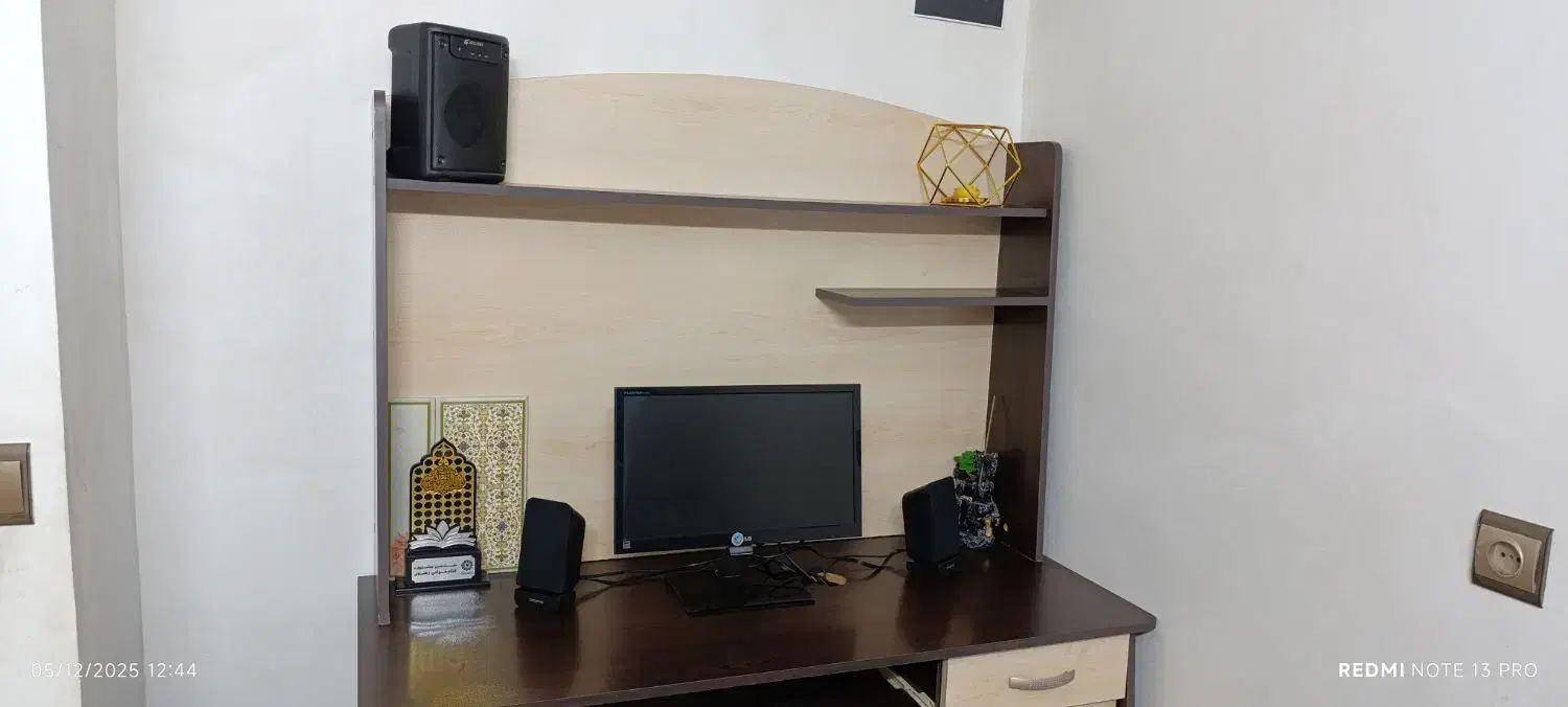 میز کامپیوتر ام دی اف|میز تحریر و کامپیوتر|اسلامشهر, زرافشان|دیوار