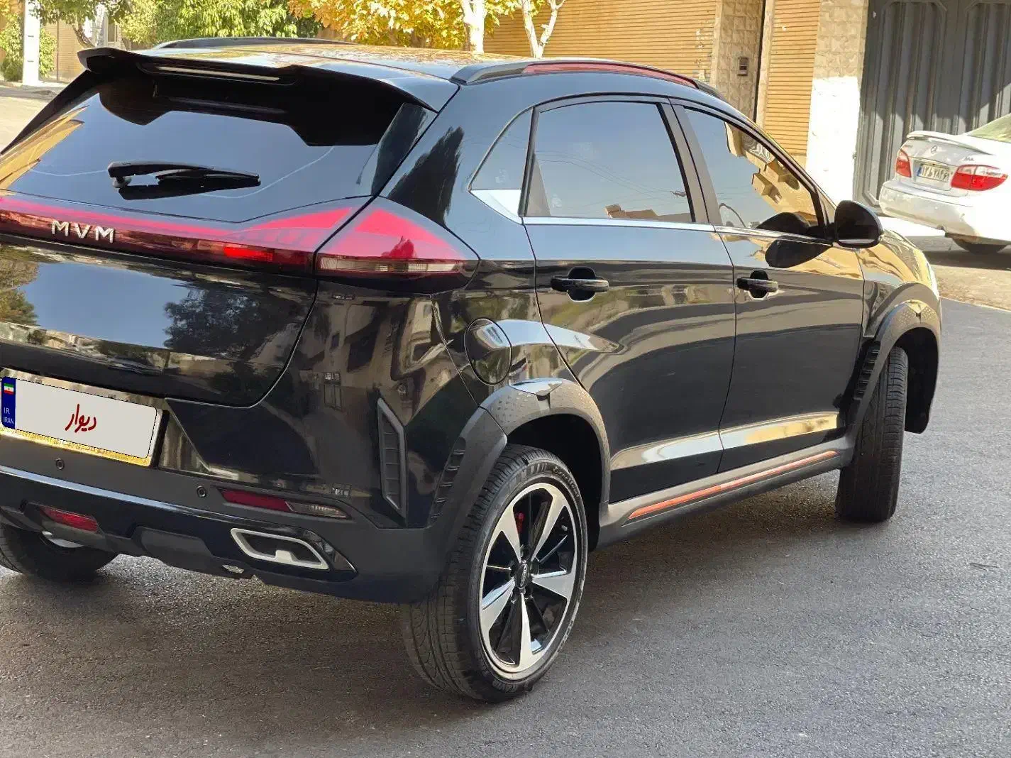 ام وی ام ایکس ۳۳ کراس اتومات ۴۰۳|خودرو سواری و وانت|شیراز, معالی‌آباد|دیوار