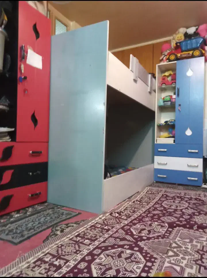 تخت خواب دو طبقه چوبی|تخت و سرویس خواب|ملایر, |دیوار