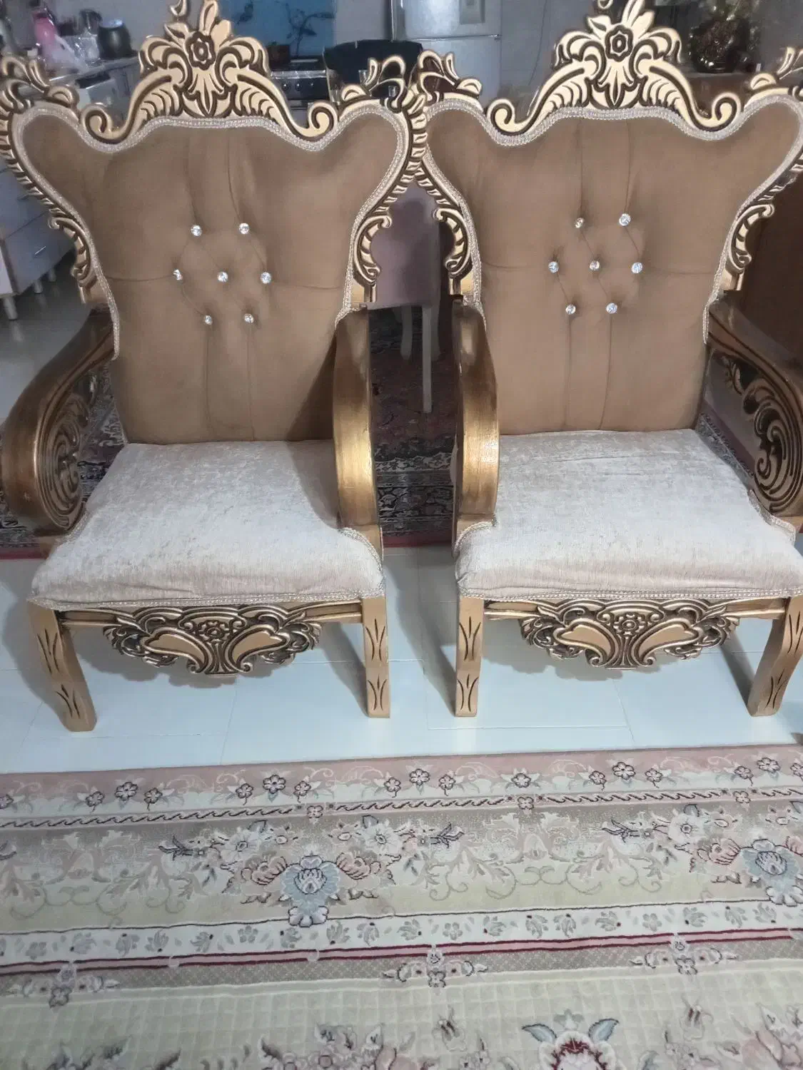 مبل هفت نفره شیک و تمیز|مبلمان خانگی و میز عسلی|سراب, |دیوار