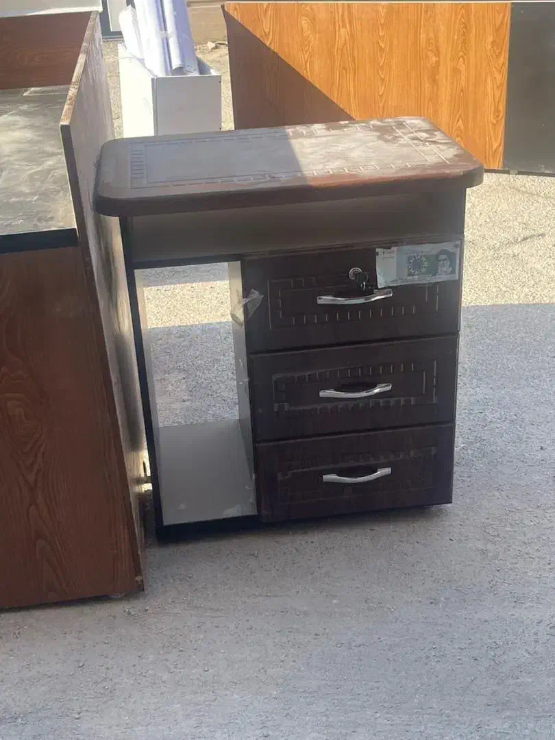 میز صندلی کمد اداری تمام ست|دفتر کار|یزد, |دیوار