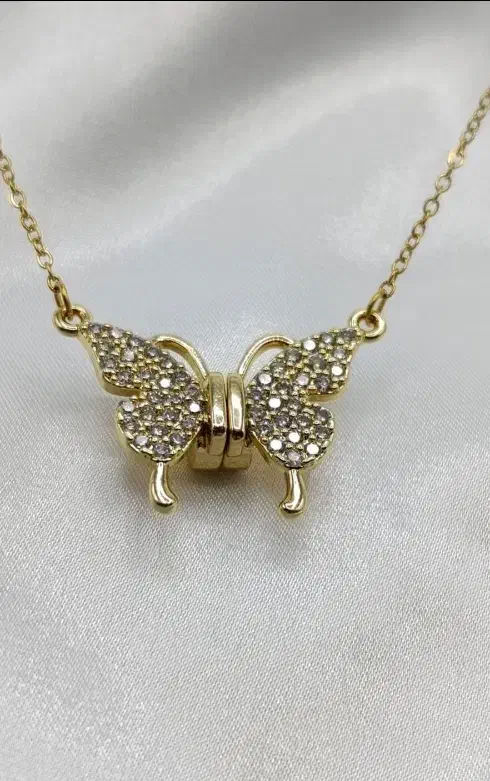 گردنبند پروانه مگنتی|زیورآلات و اکسسوری|مهاباد (آذربایجان غربی), |دیوار