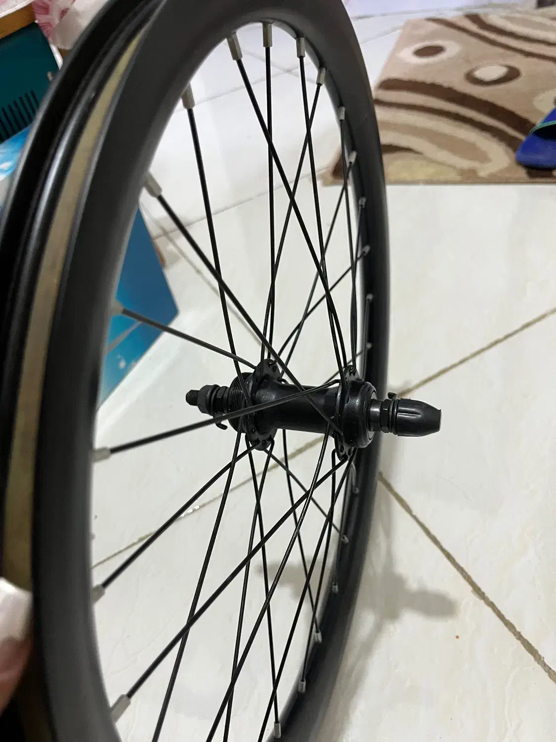 یک جفت طوقه دوچرخه سایز ۲۰ کربنی|دوچرخه، اسکیت، اسکوتر|بندرعباس, |دیوار