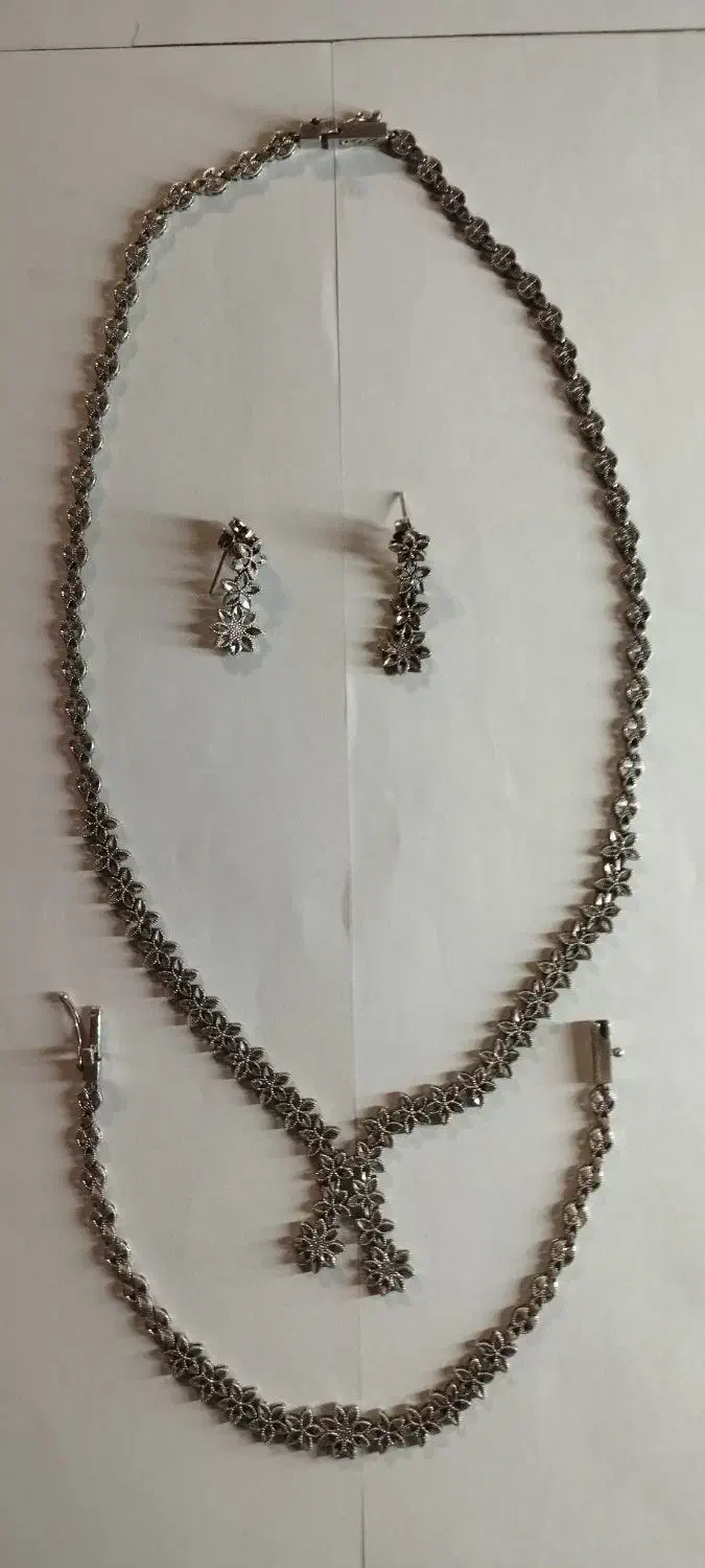 نیم ست نقره|جواهرات|بروجرد, |دیوار