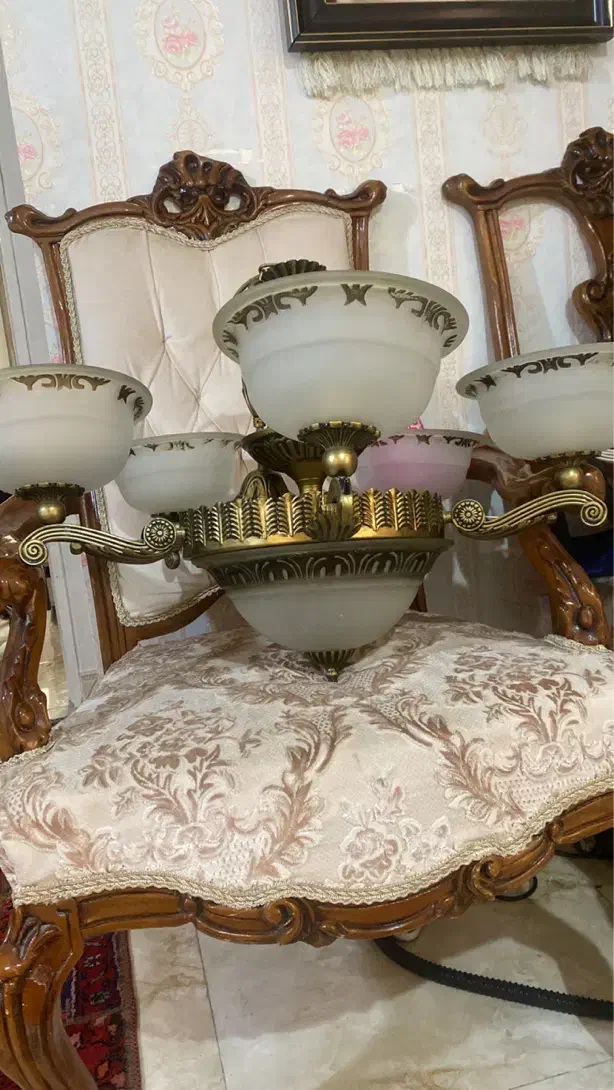 لوستر عتیقه برنز|لوستر و چراغ آویز|کرج, کمال‌شهر|دیوار