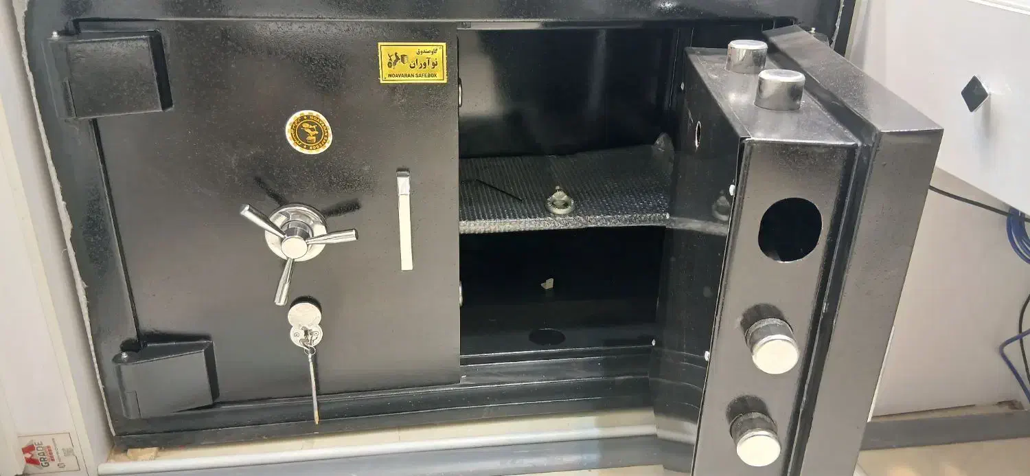 گاوصندوق زیرمیزی پیشخوان طلافروشی|ابزارآلات|تبریز, |دیوار