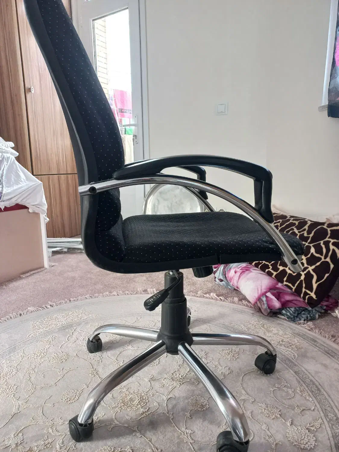 صندلی چرخ دار اداری|صندلی و نیمکت|همدان, |دیوار