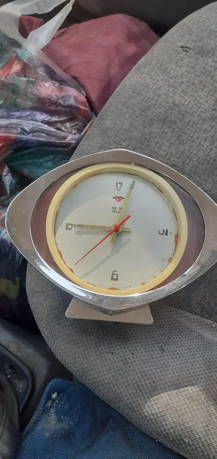 ساعت قدیمی|کلکسیون اشیاء عتیقه|برخوار, |دیوار