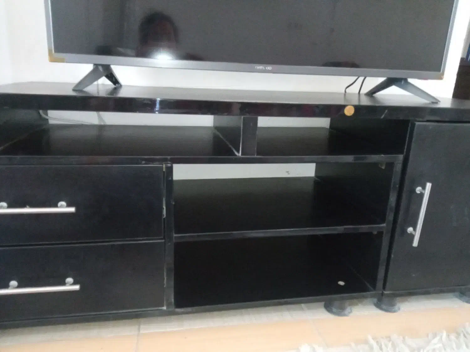 فروش میزتلوزیون درحدنو 400ت|میز تلویزیون|خمین, |دیوار