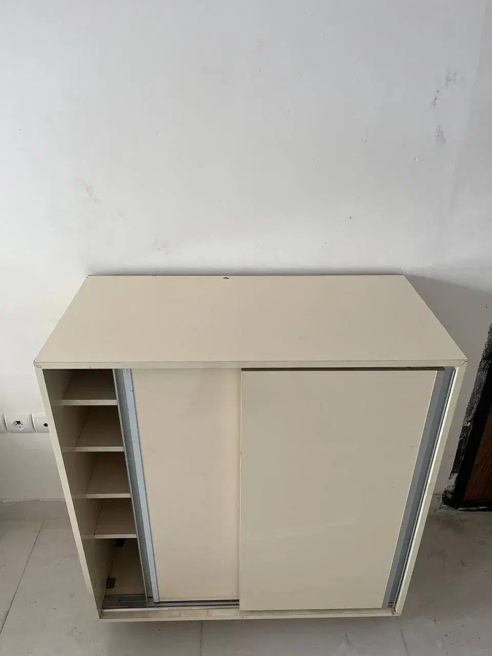 جاکفشی|جاکفشی، کمد، دراور|تبریز, |دیوار