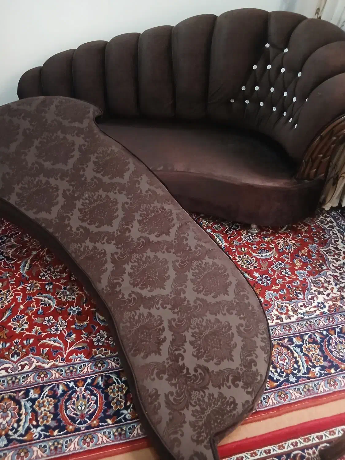 کاناپه سه نفره در حد نو  تیران|مبلمان خانگی و میز عسلی|تیران, |دیوار