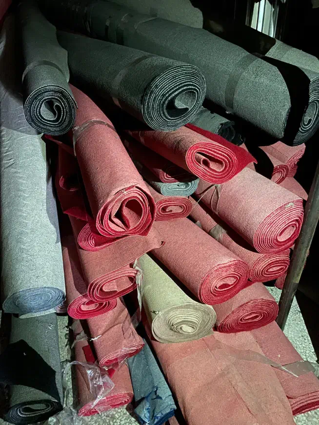 موکت نمایشگاهی نمدی عرض 4 و 3 متر|موکت|رشت, کوی عرفان|دیوار