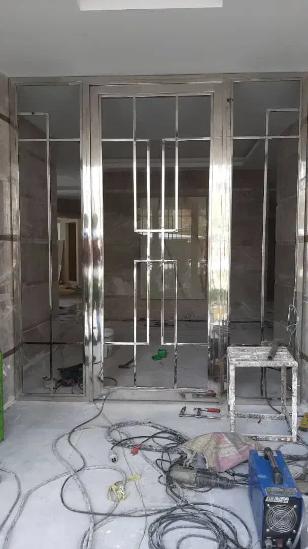 اجرای انواع سازه های استیل نرده ، حفاظ ،پارتیشن|خدمات پیشه و مهارت|تهران, هفده شهریور|دیوار