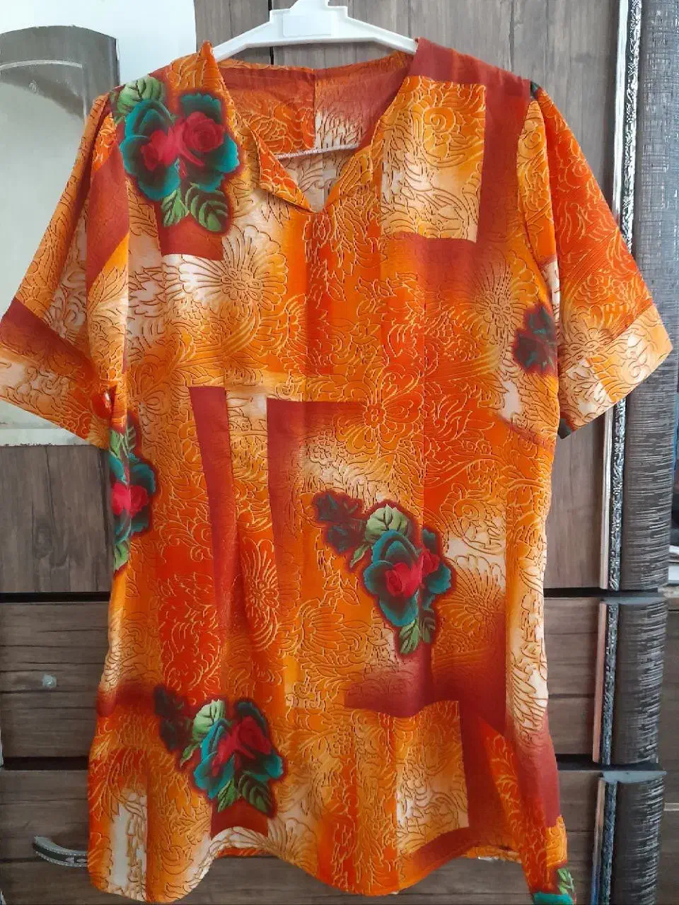 لباس زنانه|لباس|مشهد, رستگار|دیوار