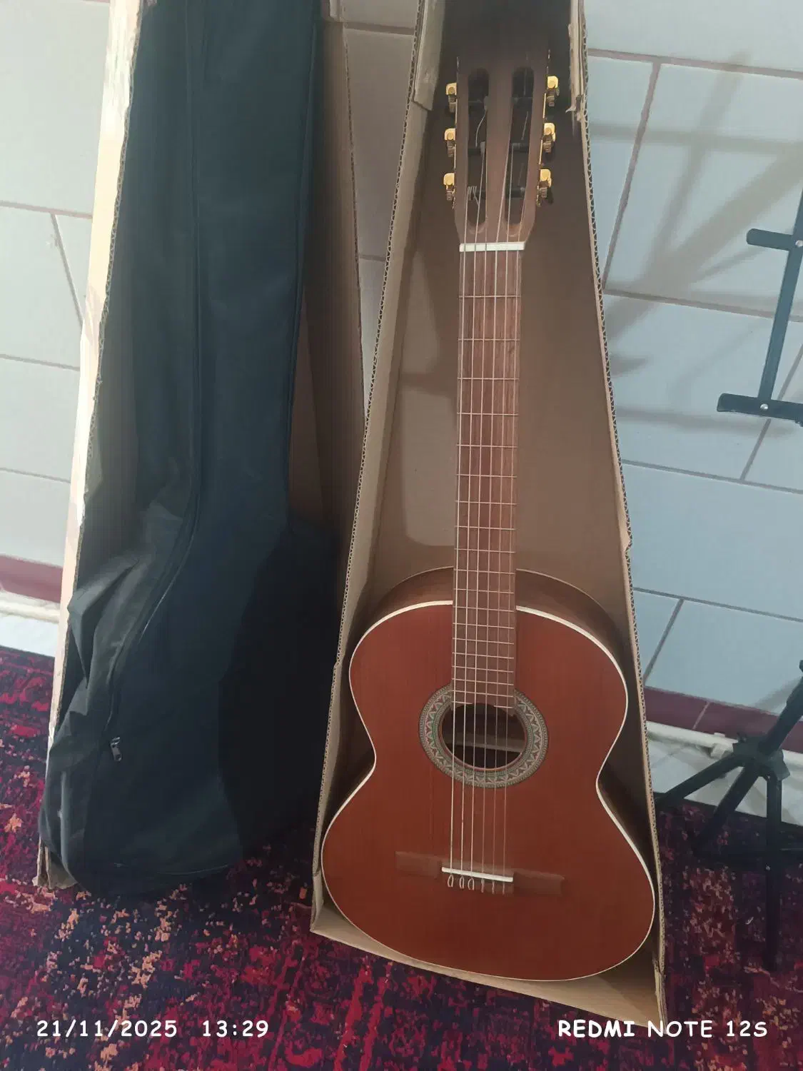 گیتار ،پایه گیتار ،پایه نت خوانی،کیف گیتار|گیتار، بیس، امپلیفایر|کرمان, |دیوار