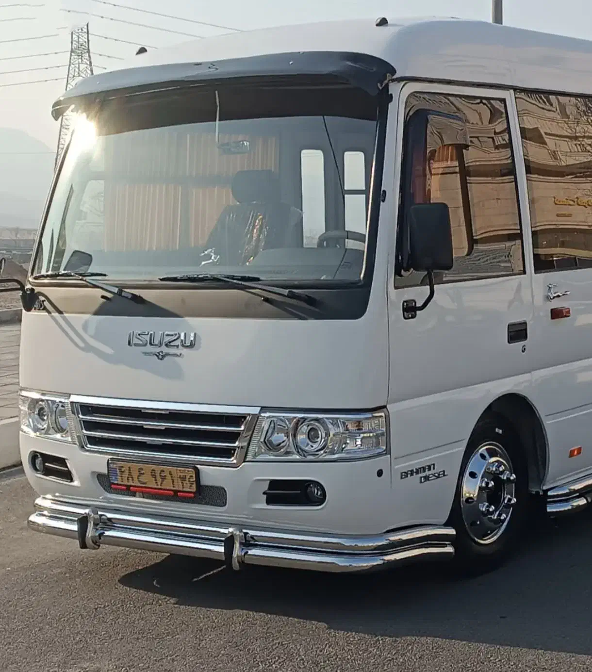 اجاره وا دربستی مینی بوس ایسوزو Vip|خدمات حمل و نقل|سنندج, |دیوار