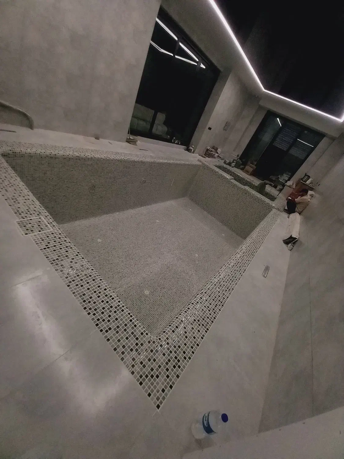 کاشیکاری استخر|خدمات پیشه و مهارت|اصفهان, ارزنان|دیوار