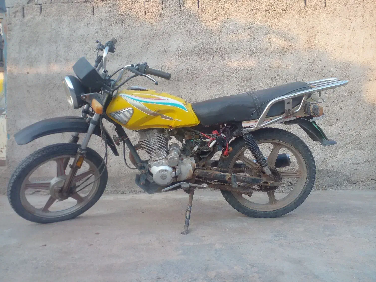 موتورسی جی ۱۲۵ قیمت ۳۵۰۰۰۰۰۰تومان|موتورسیکلت|تربت جام, پاسداران|دیوار