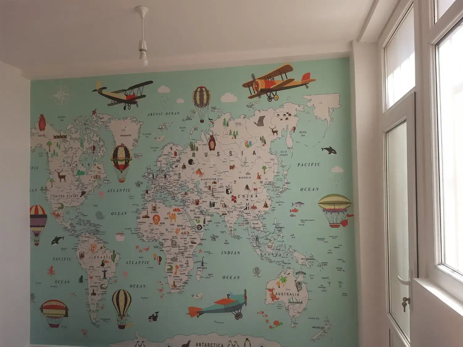 کارگرساده جهت کمک نصاب کاغذ دیواری|استخدام صنعتی، فنی، مهندسی|اهواز, امانیه|دیوار