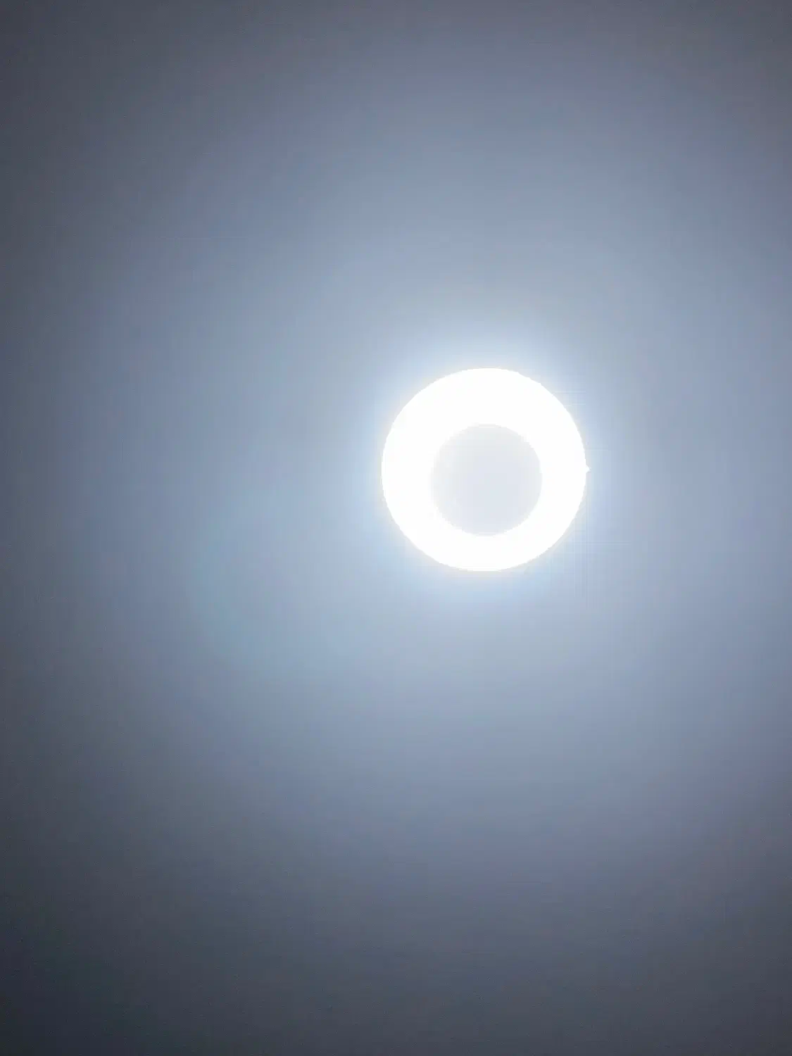 لامپ چند رنگ اسپیکر دار|لامپ و چراغ|هشتگرد, هشتگرد قدیم|دیوار