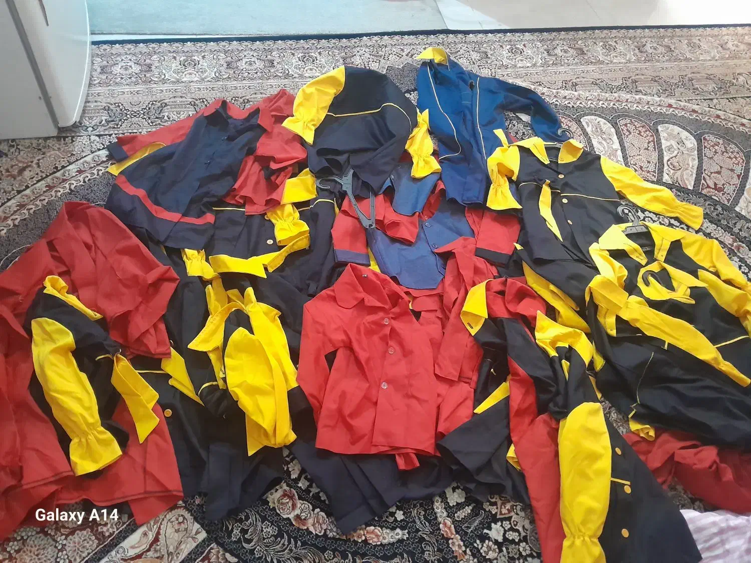 لباس فرم مدرسه|کفش و لباس بچه|شیراز, شهدای شهرک سعدی|دیوار