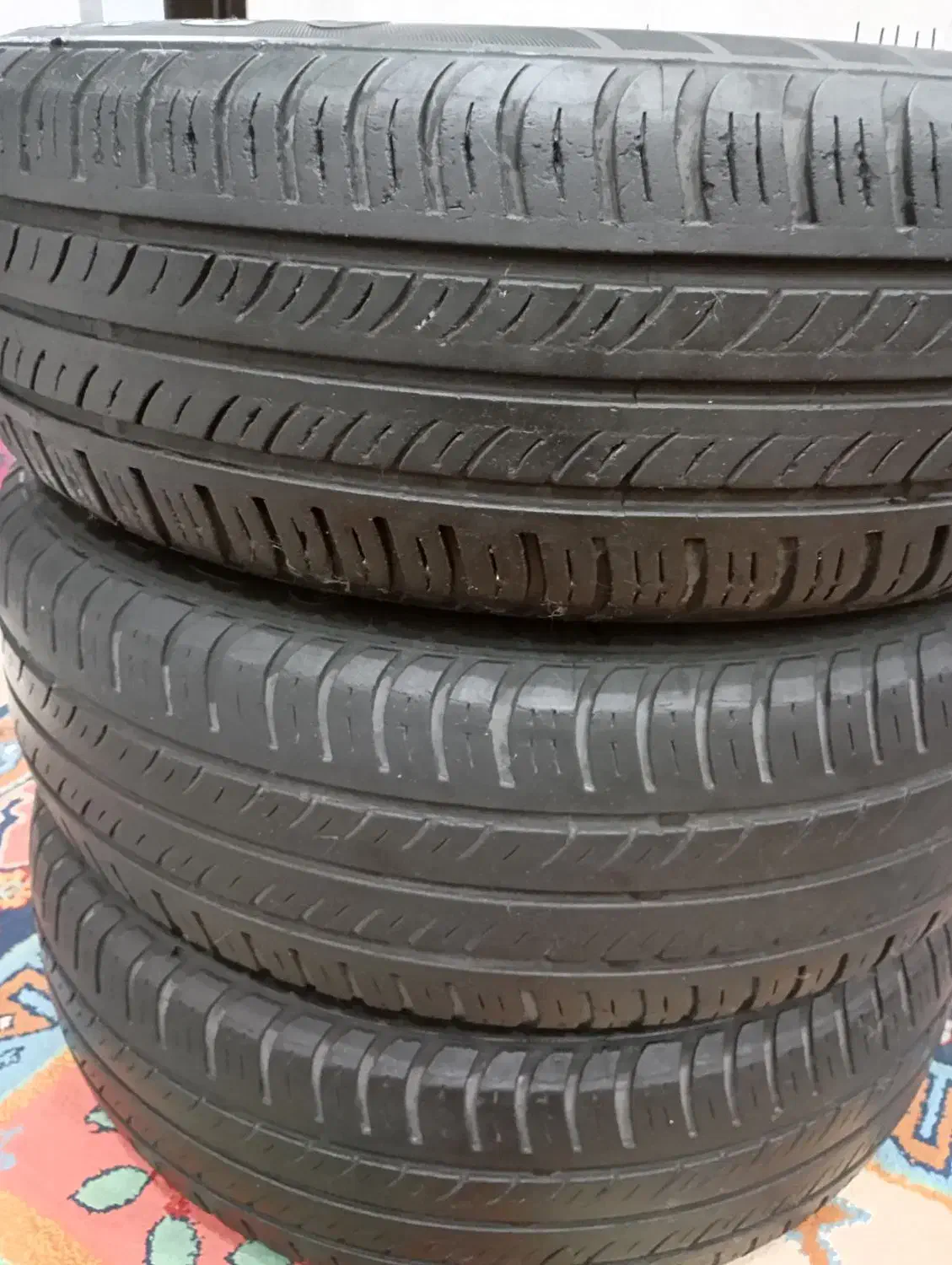 لاستیک ۱۵ سایز ۱۸۵ بارز|قطعات یدکی و لوازم جانبی|هشتگرد, فاز ۷ مهستان|دیوار