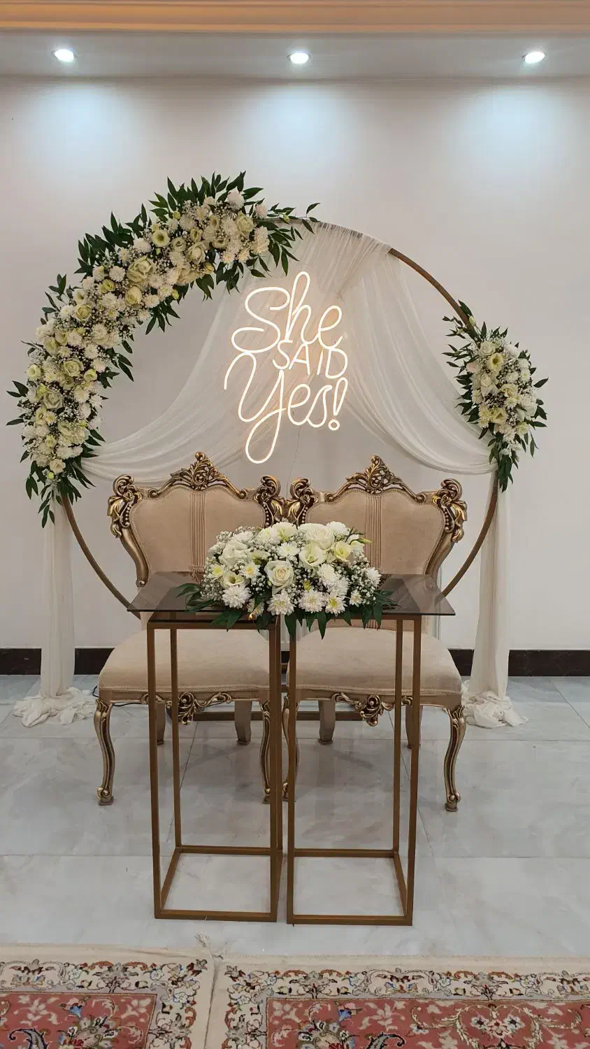 گل آرایی و بادکنک آرایی یلدا،بله برون،عقد،عروسی و.|خدمات پذیرایی، مراسم|قم, زنبیل آباد|دیوار