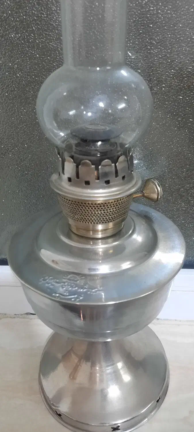 چراغ نفتی|کلکسیون اشیاء عتیقه|قم, انسجام|دیوار