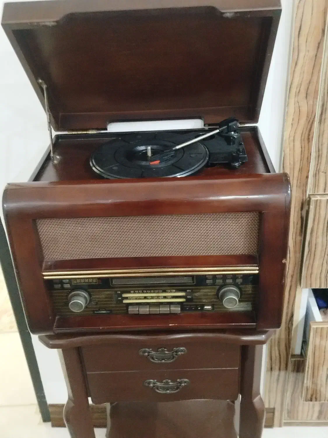 گرامافون مدل رادیویی اصل|سیستم صوتی خانگی|ساری, |دیوار