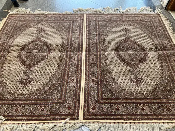 فرش طرح ماهی ، جفت بهم چسبیده|فرش|تهران, فردوسی|دیوار