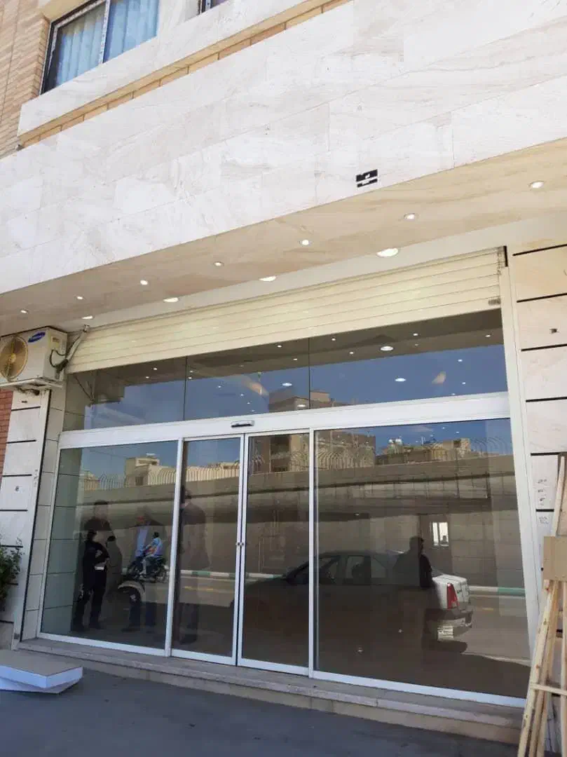 اجاره مغازه ۹۰ متری در ۲۵ آبان|اجارهٔ مغازه و غرفه|اصفهان, باب الدشت|دیوار