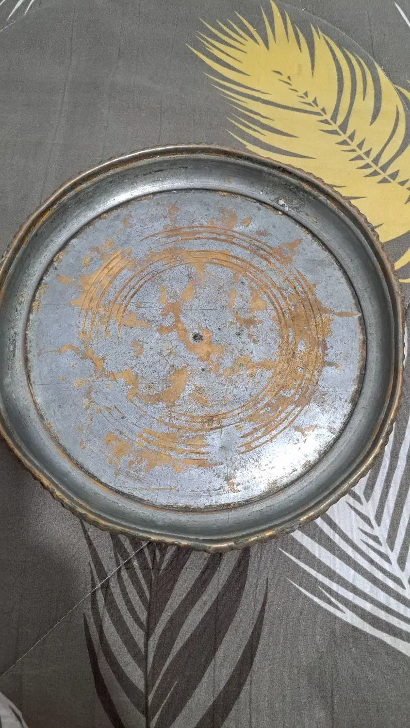 لیوان برنجی قدیمی|صنایع دستی و سایر لوازم تزئینی|قائن, |دیوار