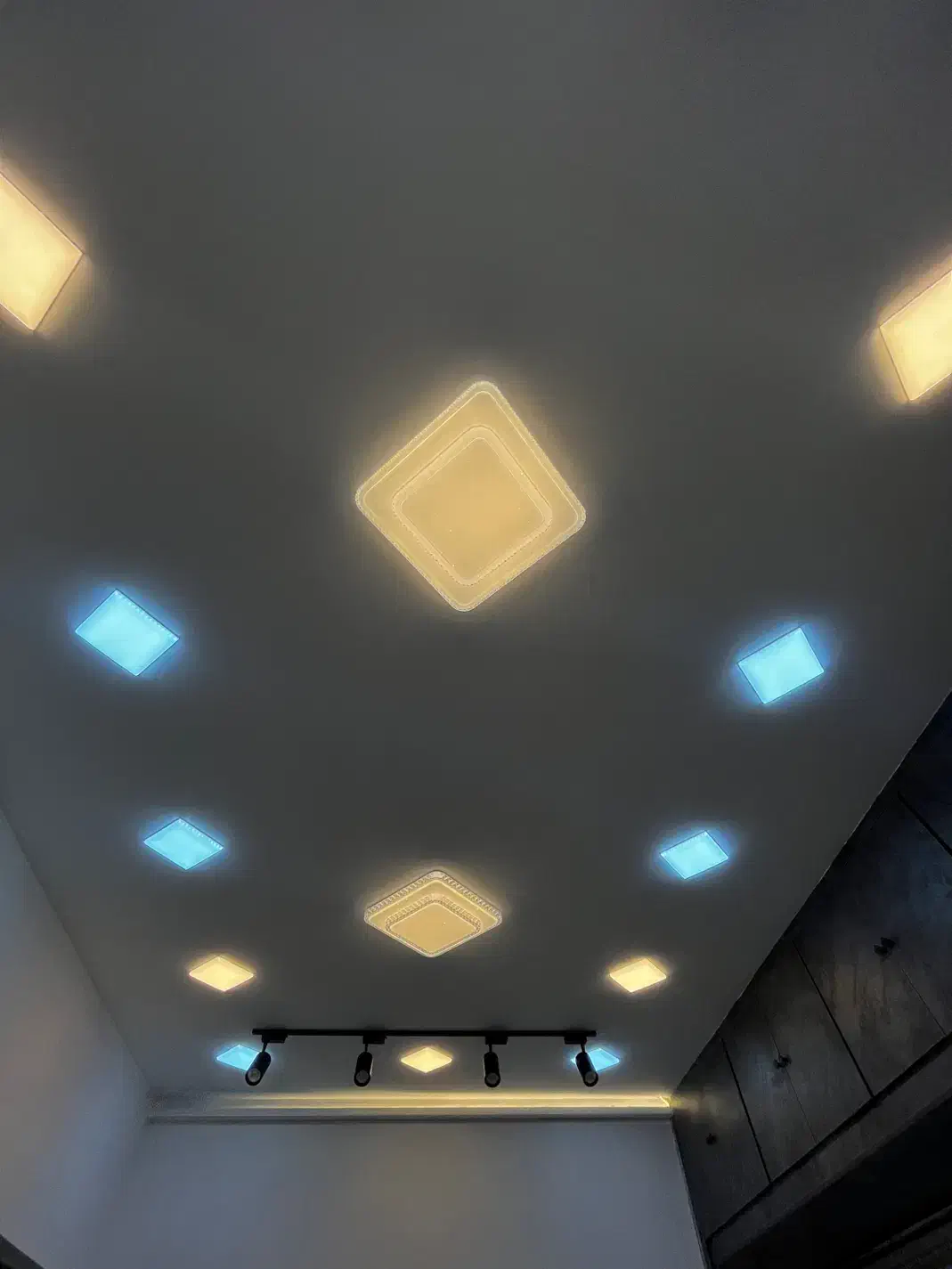 اجرای انواع سقف‌های کاذب|خدمات پیشه و مهارت|آبادان, |دیوار