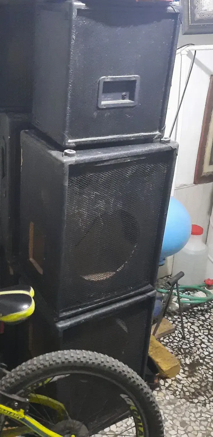 جعبه خالی باند|صوتی و تصویری|رشت, جانبازان|دیوار