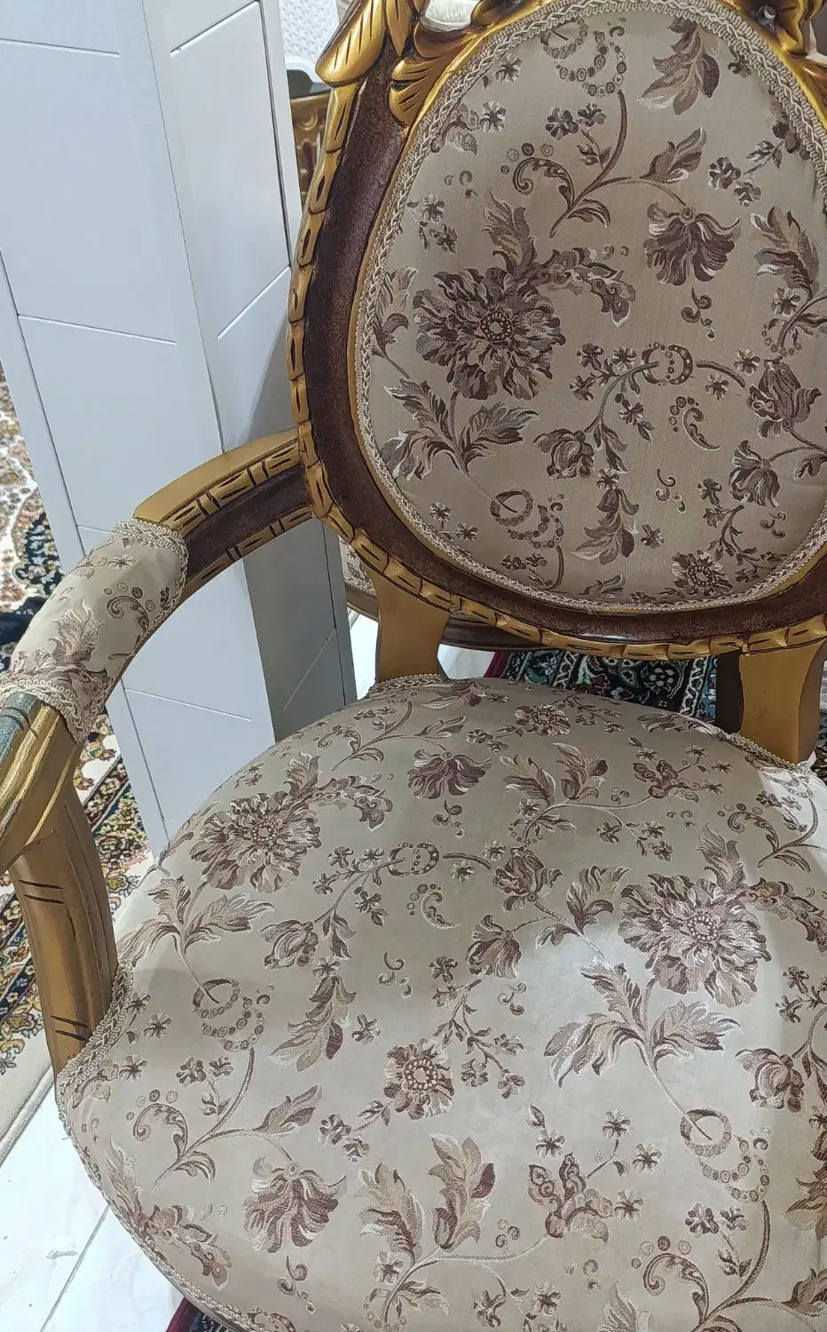 ۴ عدد مبل چوب راش|مبلمان خانگی و میز عسلی|رشت, فلسطین|دیوار