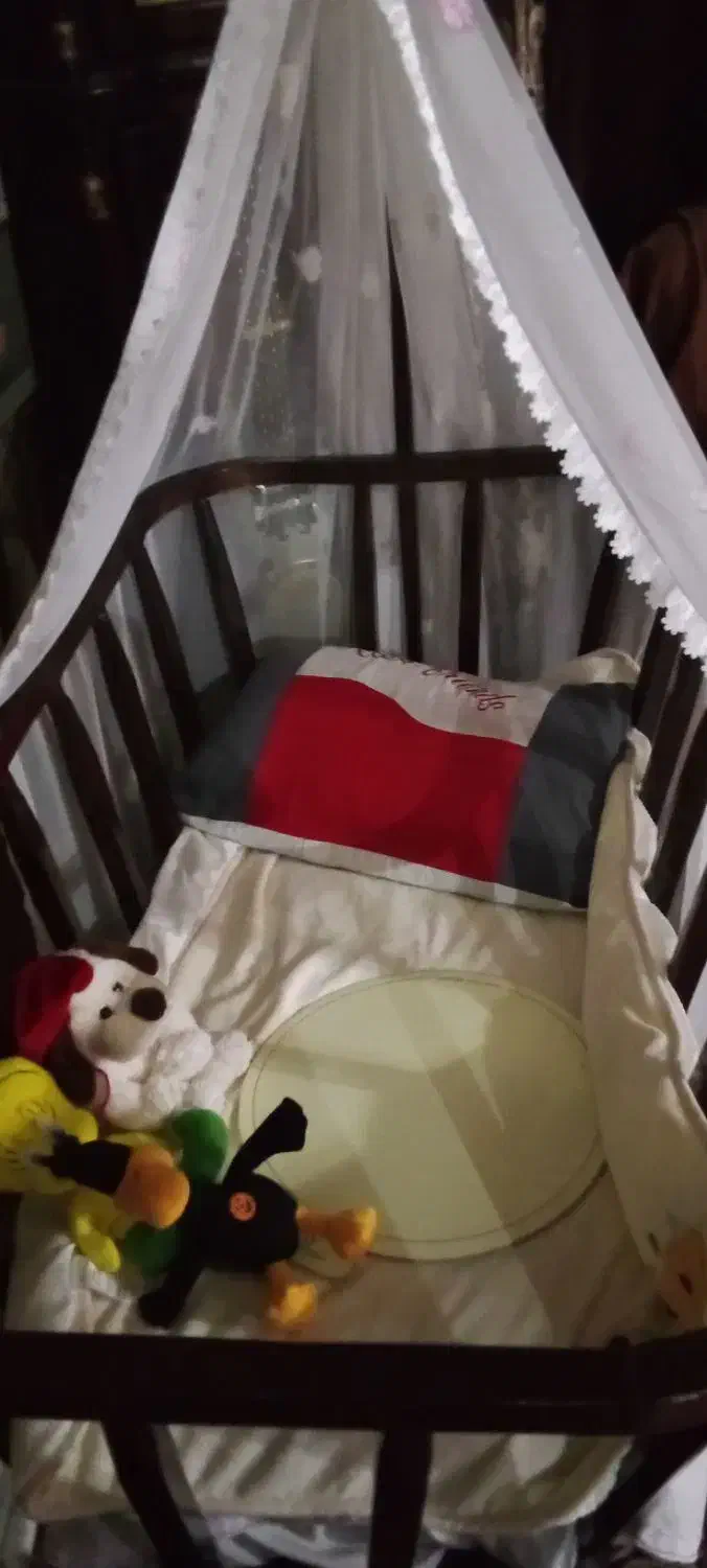 گهواره نوزاد|تخت و صندلی بچه|کرمانشاه, |دیوار