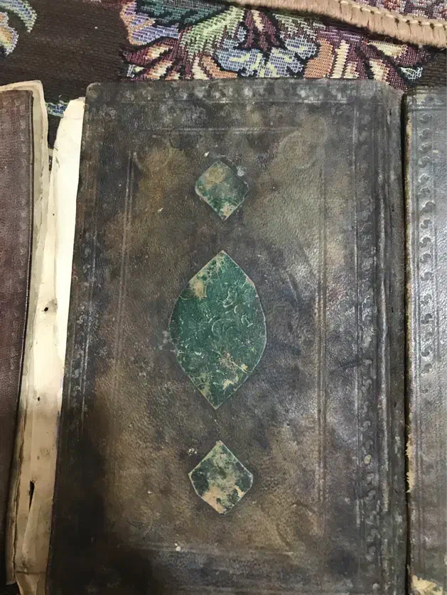 قرآن خطی|کتاب و مجله مذهبی|پاکدشت, پاکدشت (مامازند)|دیوار