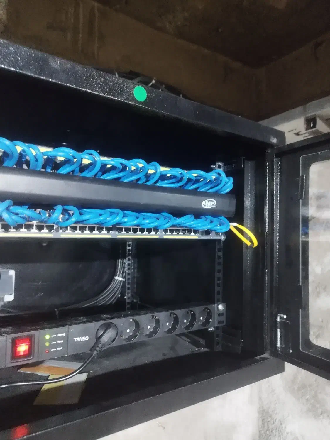 دوربین مداربسته تحت شبکه|دوربین مداربسته|قم, حنیف نژاد|دیوار