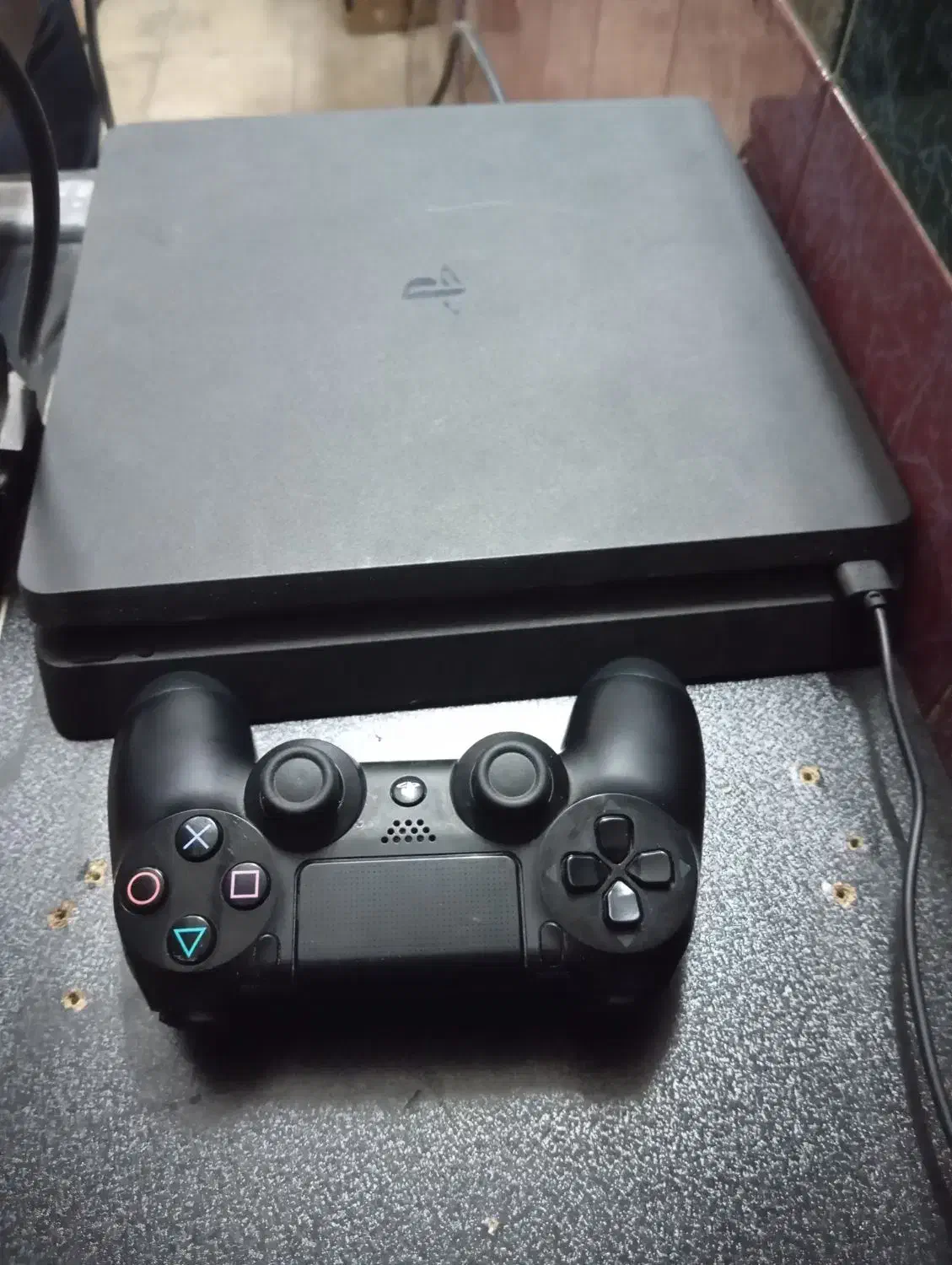 ps4 1T مفت زدم|کنسول، بازی ویدئویی و آنلاین|قم, قلعه یزدیها|دیوار