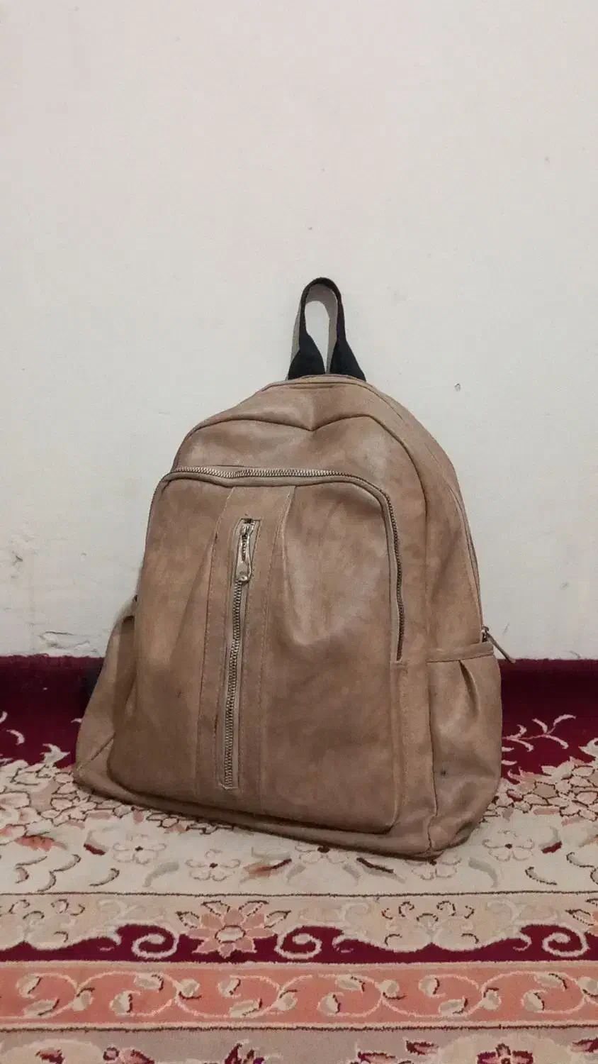 کوله پشتی|کیف، کفش، کمربند|تربت جام, میان جام|دیوار