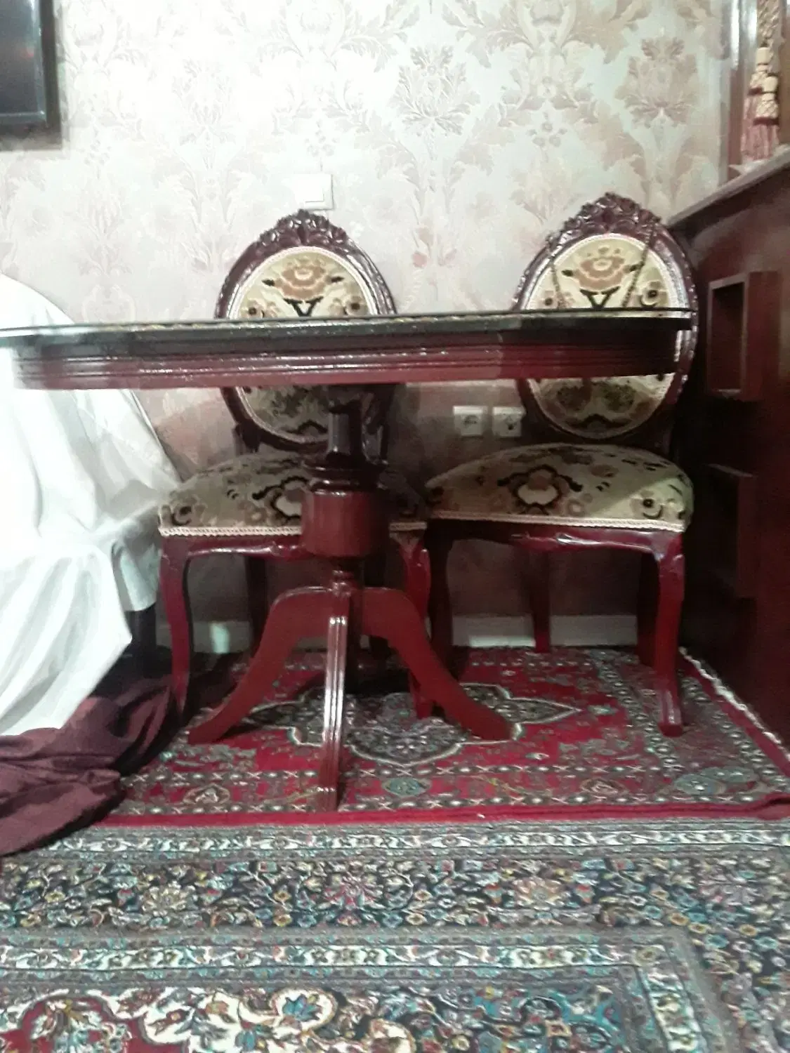 میز نهار|میز و صندلی غذاخوری|مشهد, شهید بهشتی|دیوار