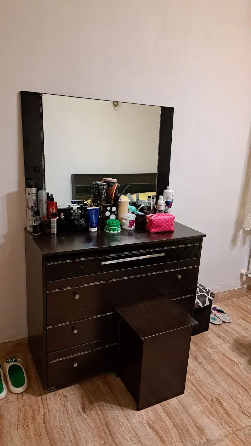 سرویس خواب|تخت و سرویس خواب|رشت, جهاد|دیوار