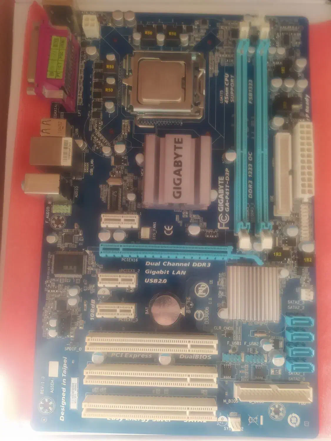 مادربرد gigabyte p41t d3p به همراه یک پردازنده i3|قطعات و لوازم جانبی رایانه|نوسود, |دیوار