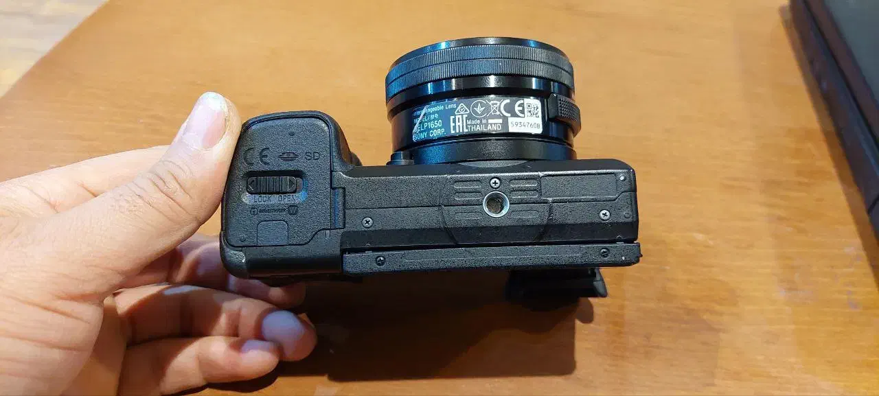 دوربین ۶۴۰۰ سونی کاملا سالم با مهلت تست|دوربین عکاسی و فیلمبرداری|بجنورد, |دیوار