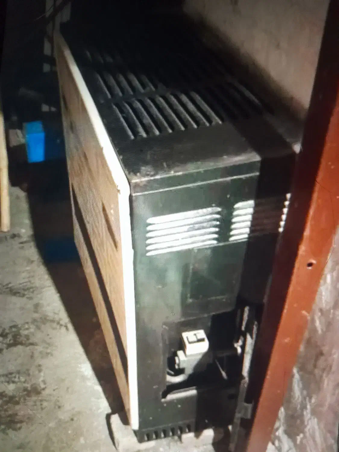 بخاری|بخاری، هیتر، شومینه|لیسار, |دیوار