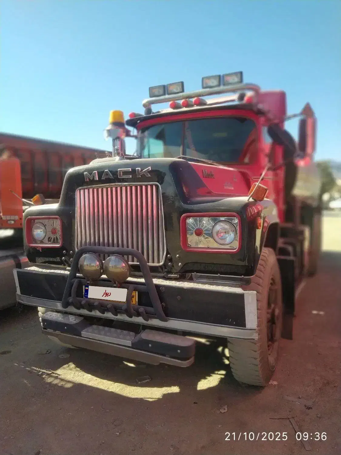 ماک|خودرو سنگین|ابریشم, |دیوار