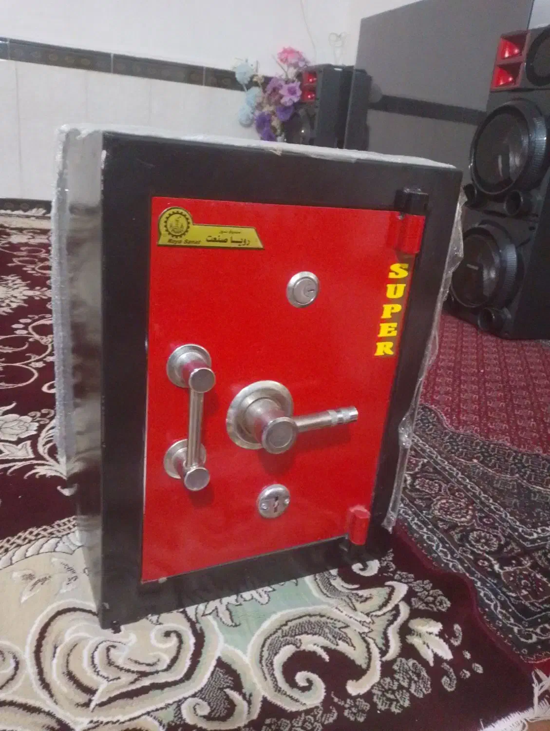 گاو صندوق|ابزارآلات|خرم‌آباد, |دیوار